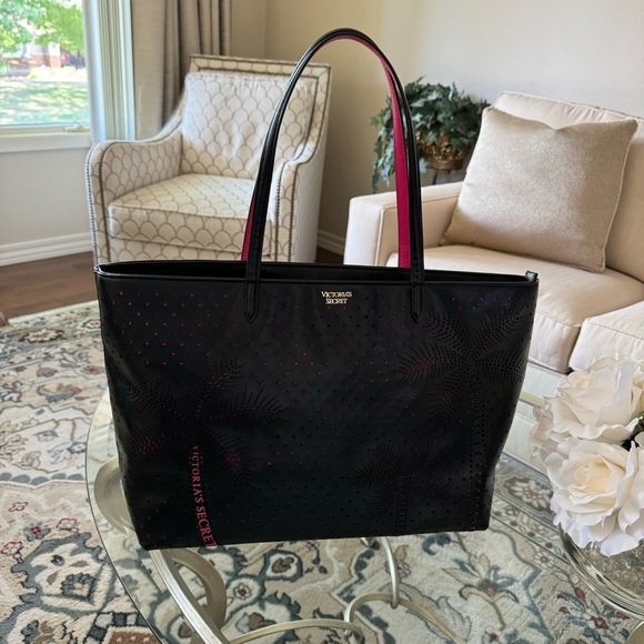 Victoria’s Secret Palm Tree Tote Bag And Sequin Cosmetic Bag Two Piece Set - Picture 12 of 16